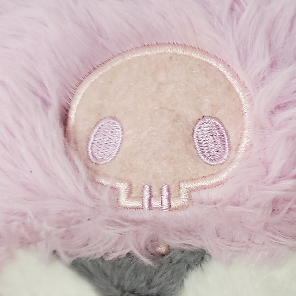 Sanrio Kuromi Faux Fur Plushie with Baku. Rare from Japan In very good condition - Picture 4 of 16